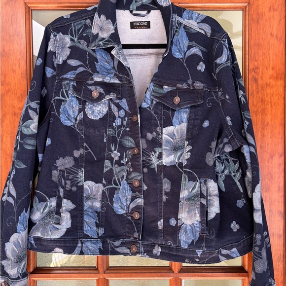 Nicole Miller Dark Floral Jean Jacket Sz XL - Picture 2 of 9